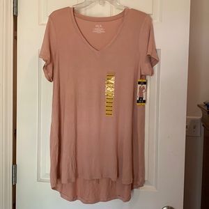 New - Hue Pink Short Sleeve Long V Neck T-Shirt, Size Medium